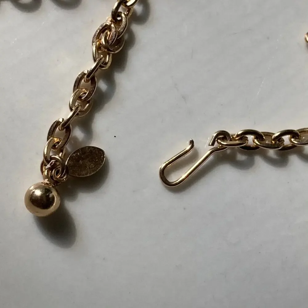 VTG Avon green and white gold tone necklace